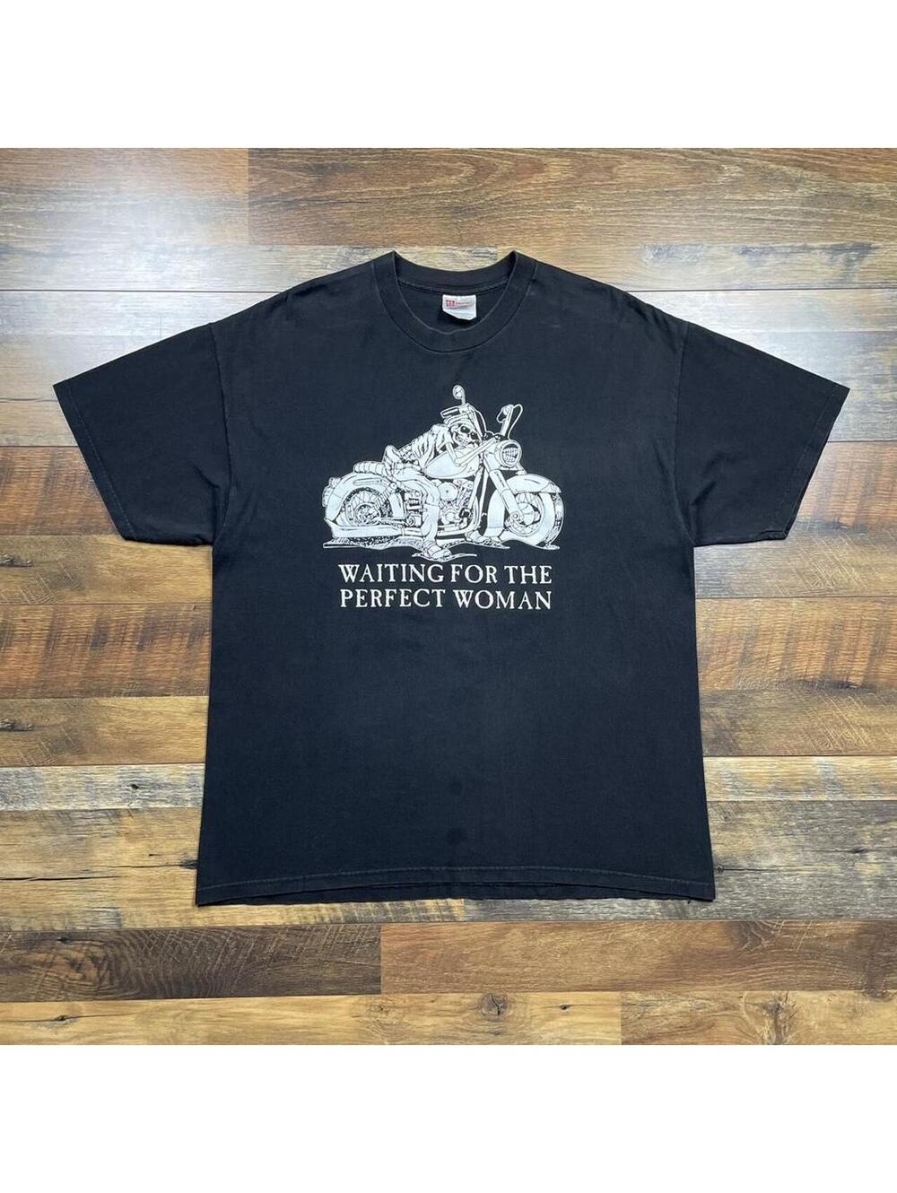 Vintage Motorcycle Skeleton Waiting For The Pefect Woman T-Shirt Size XL